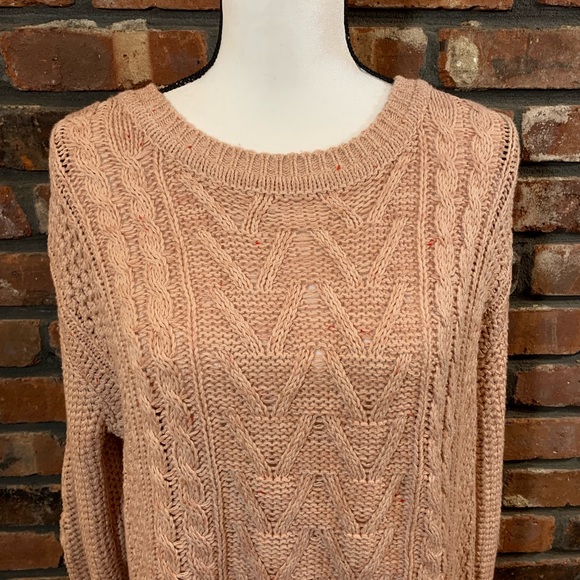 BDG Fall For Cable-Knit Chunky Oversized Sweater - Picture 4 of 8